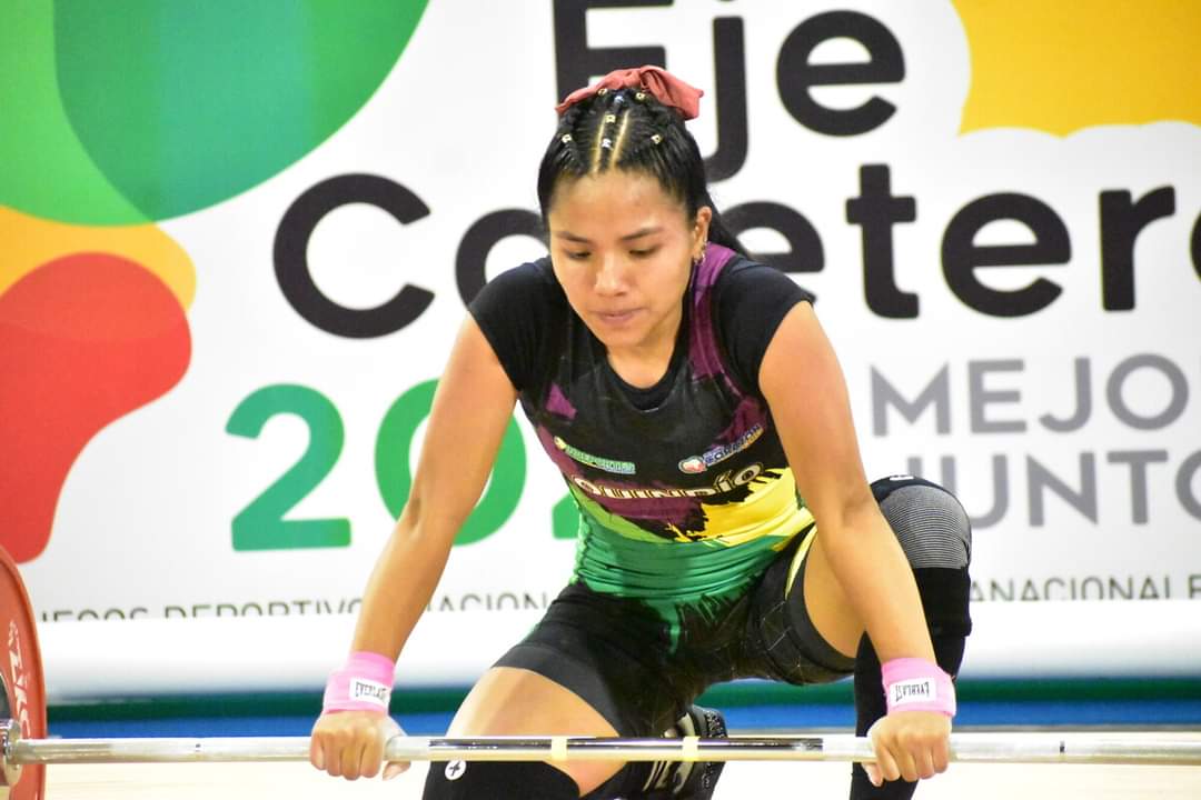 Julieth Jiménez ganó medalla de bronce en levantamiento de pesas en Juegos Nacionales. Foto: Gobernación del Quindío