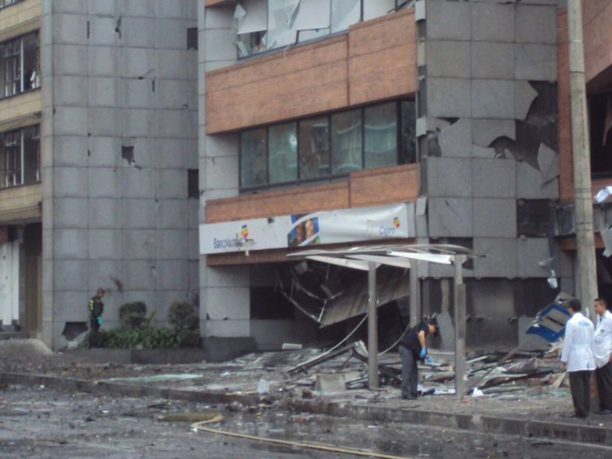 Diez años de la bomba que pretendía amedrentar a Caracol Radio