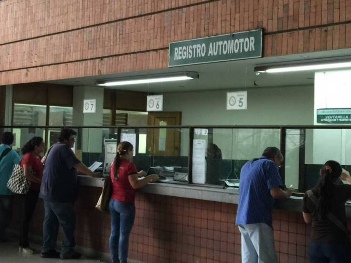 Fracasó oferta de eximir del pico y placa a quien matricule carro en Bucaramanga