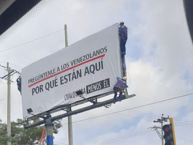 En Santa Marta polémica valla despierta molestia en migrantes venezolanos