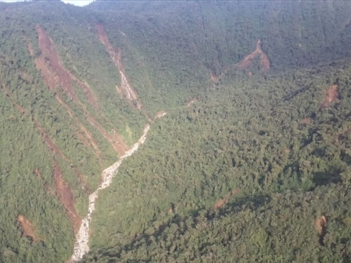 Avanza censo de damnificados y daños por avalancha en suroeste de Antioquia