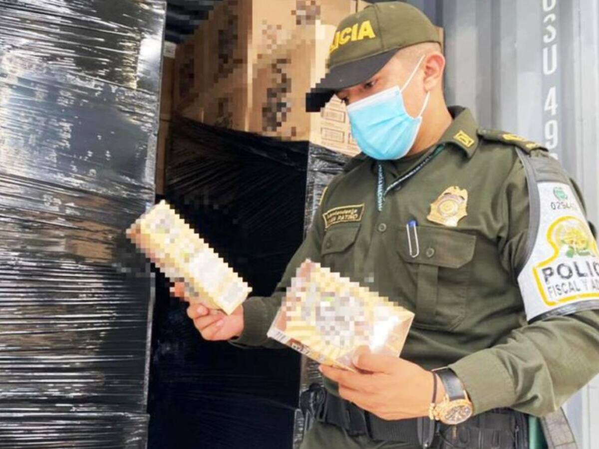 Aprehendido cargamento de papel utilizado para envolver tabaco