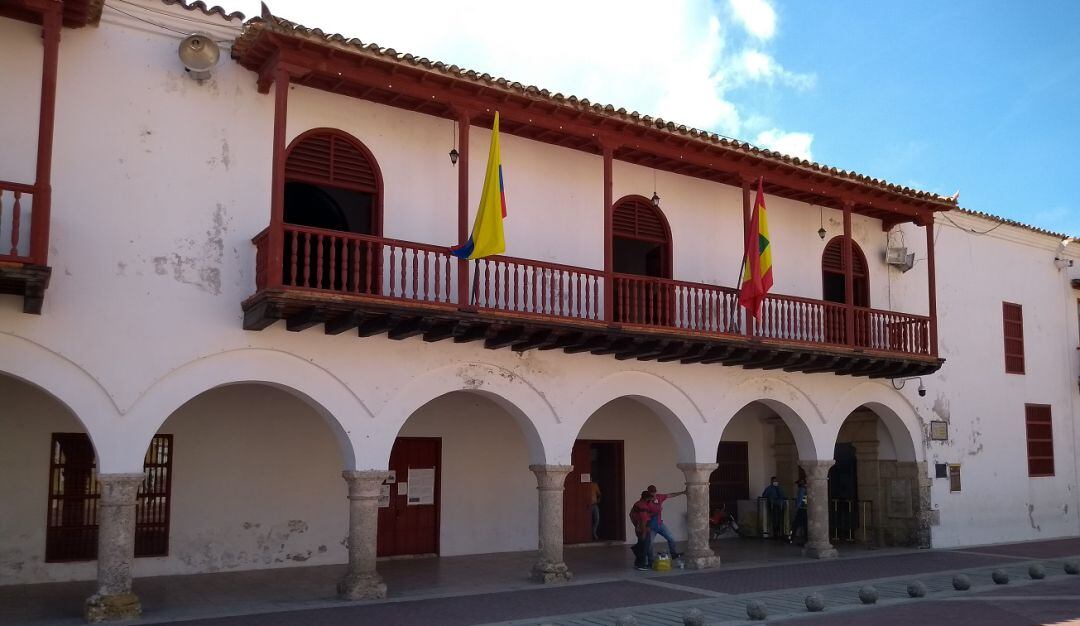 La oficina de Control Disciplinario también formuló cargos a dos docentes, uno por presunto abuso sexual y el otro por ofender a mujeres