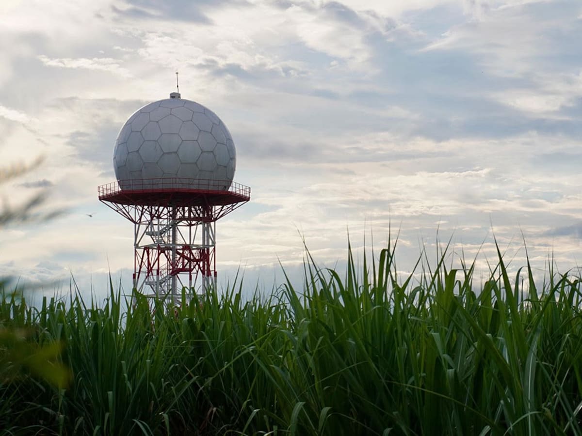 AeroCivil califica como grave atentado contra radar en Candelaria, Valle del Cauca