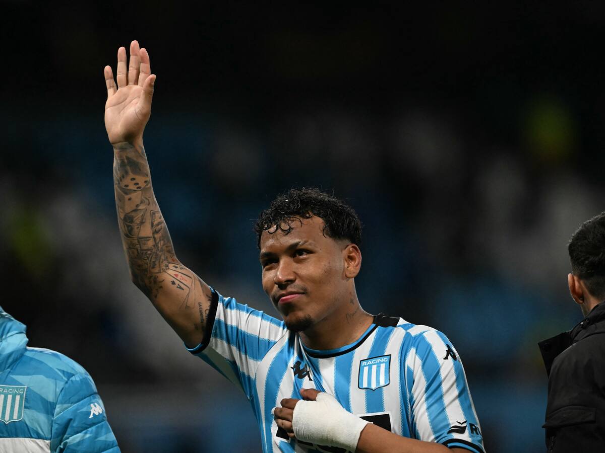 Roger Martínez no renovaría con Racing: ¿el fútbol colombiano sigue siendo opción?