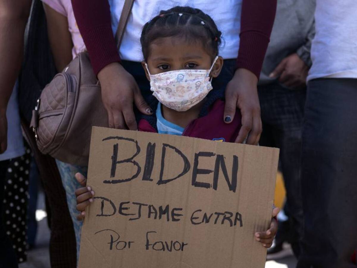 Gobierno Biden otorgará estatus de protección temporal a venezolanos