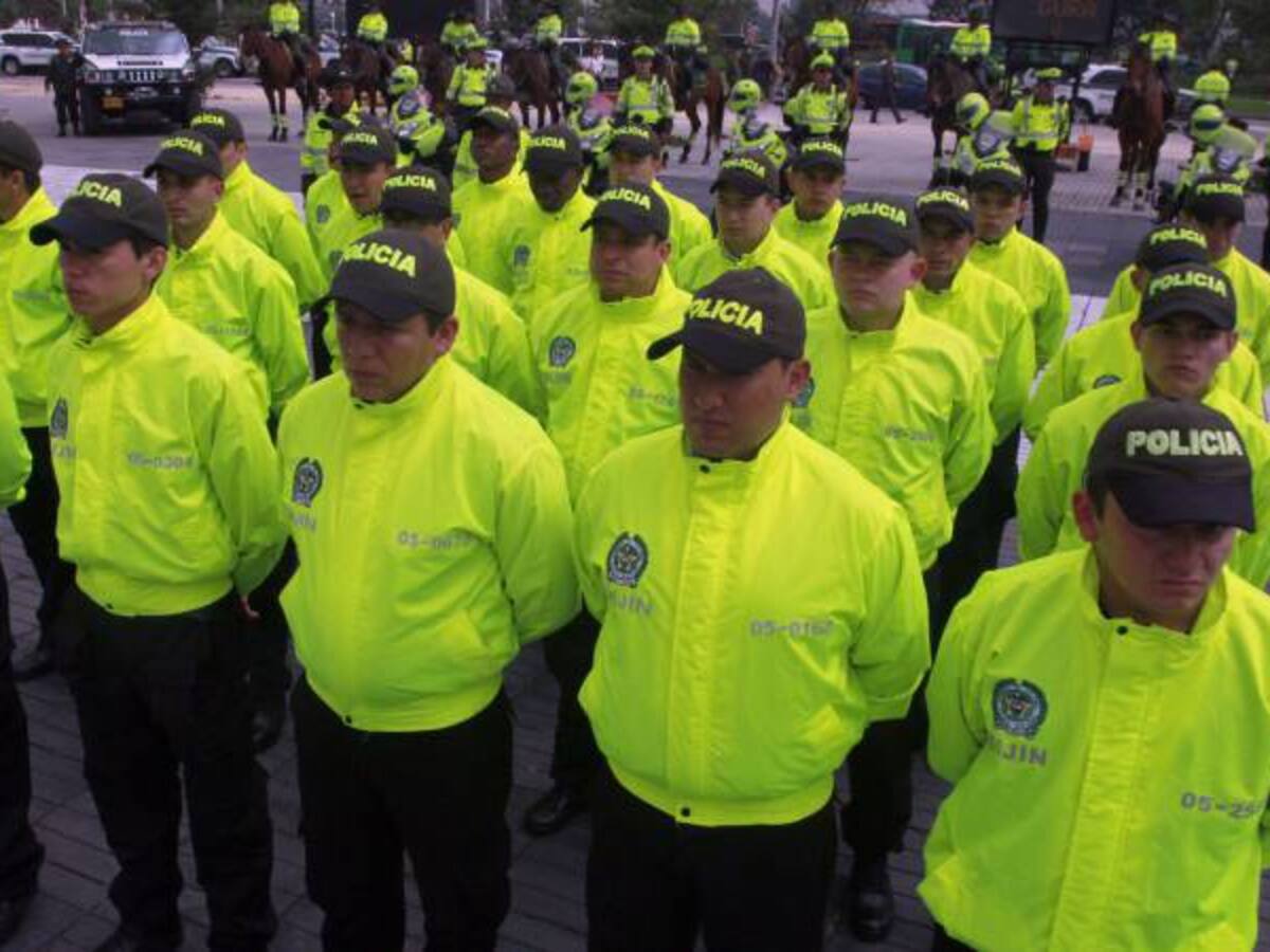 Policía refuerza campañas de seguridad en Bogotá durante la Navidad