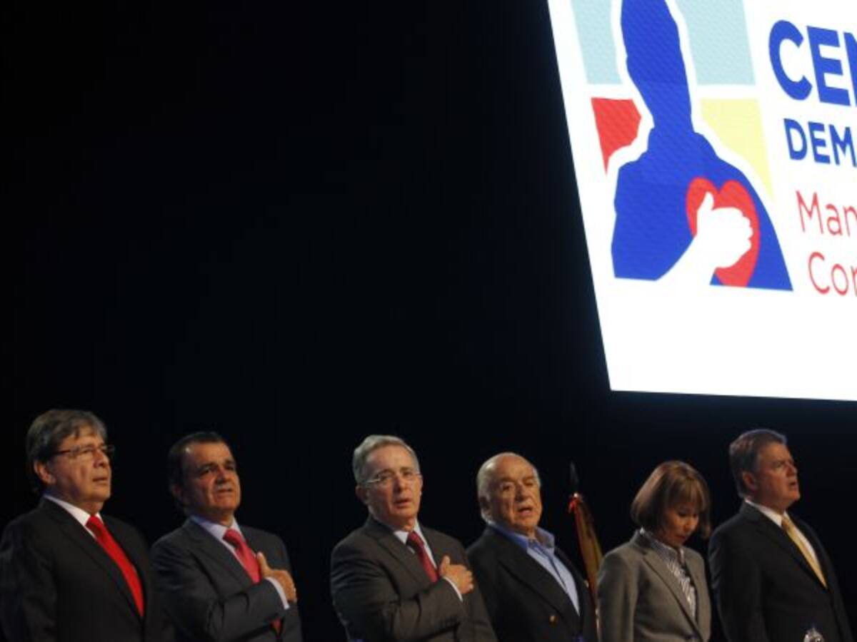 Reformas del Gobierno Petro “plantean destruirlo todo”: Centro Democrático