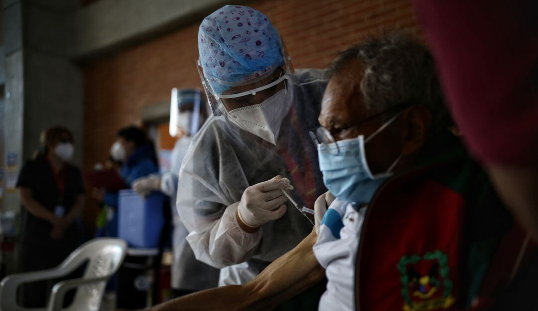 Vacunación contra la COVID-19