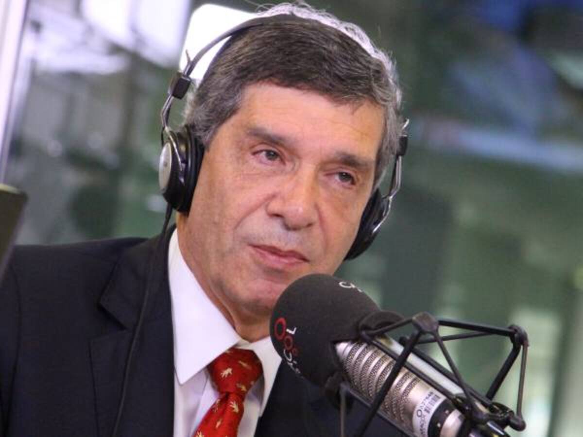 Es aberrante el problema de nóminas paralelas de Bogotá, denuncia Pardo