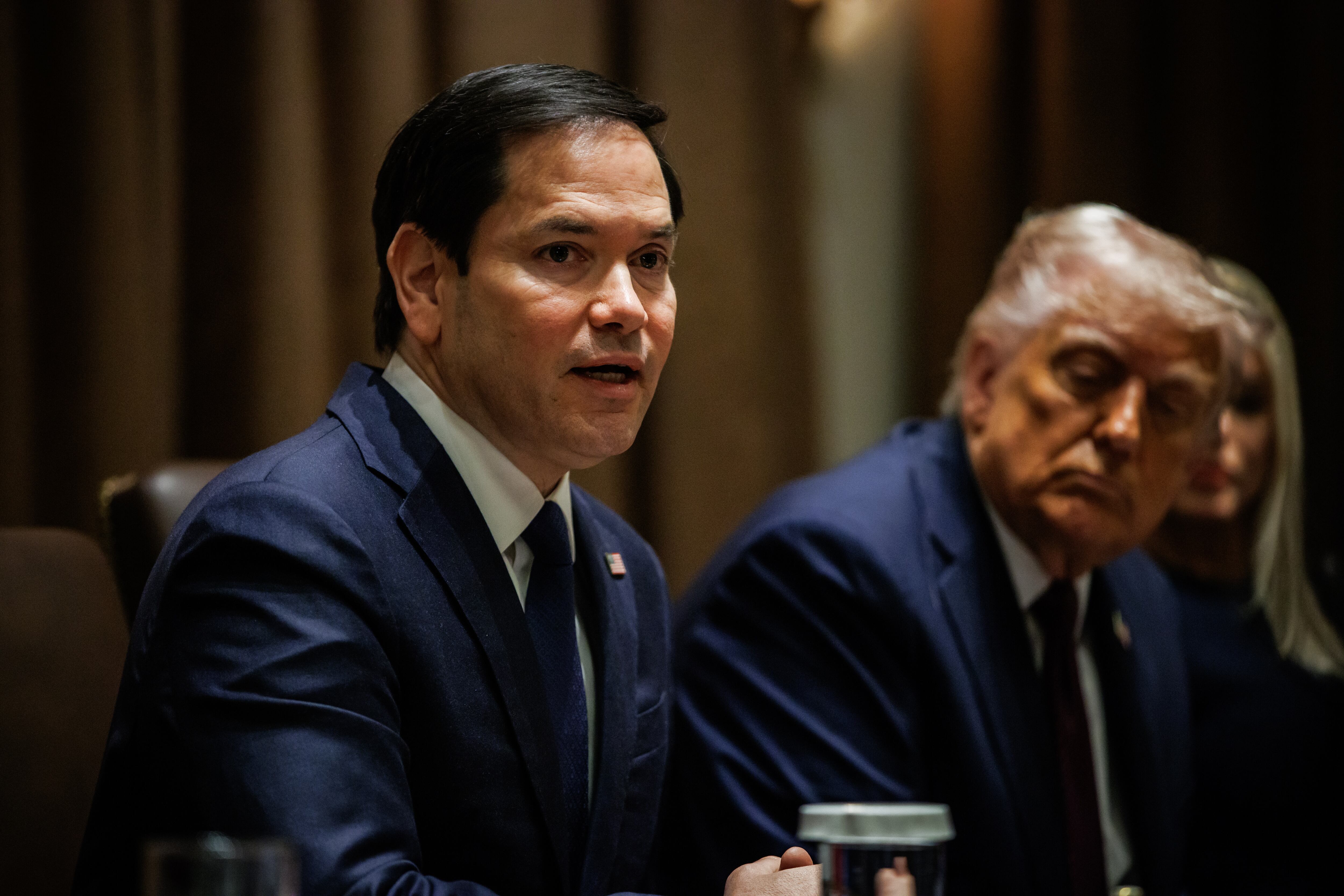Washington (United States), 24/03/2025.- US Secretary of State Marco Rubio speaks during a meeting with US President Donald Trump and members of his Cabinet in the White House Cabinet Room in Washington, DC, USA, 24 March 2025. EFE/EPA/Samuel Corum/ POOL