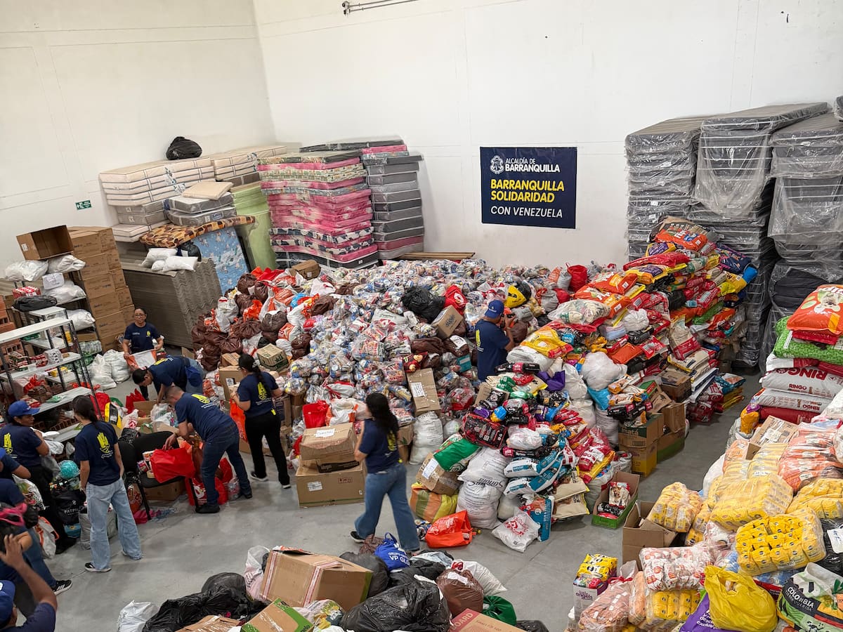 Más de 80 toneladas de ayudas donadas en el centro de acopio de Barranquilla para Venezuela