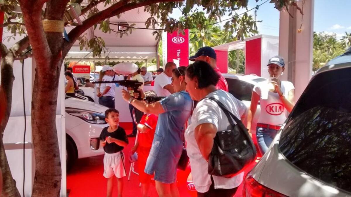 Los niños y la familia también tuvieron su espacio con actividades como taller de cometas, tiro al blanco.