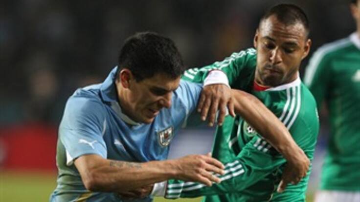 Uruguay clasifica y espera a Argentina en cuartos de final