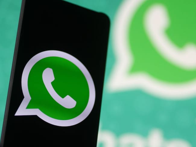 Aprenda cómo poner su WhatsApp transparente