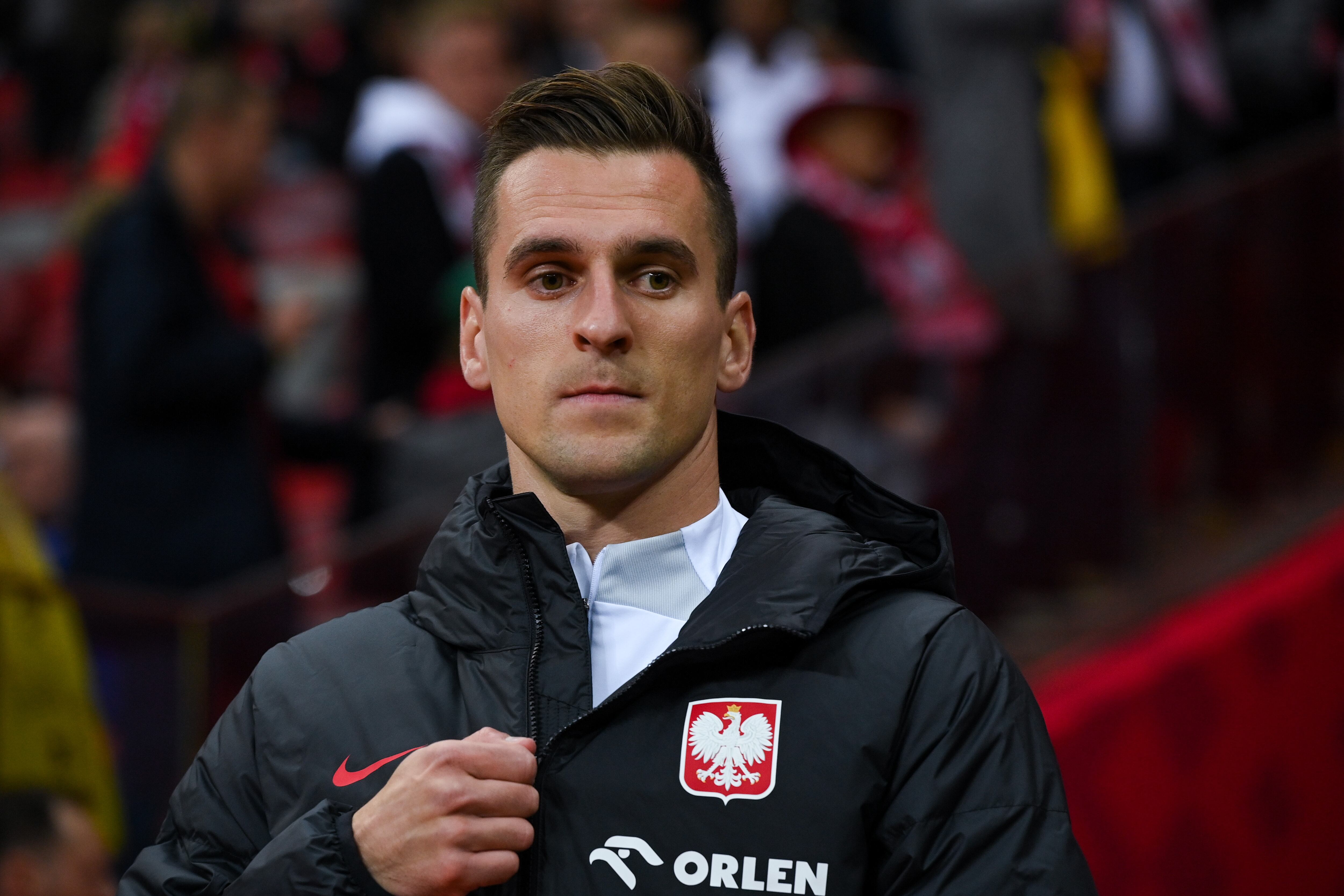 Arkadiusz Milik protagonizó insólito fallo en la caída de Polonia con Países Bajos.