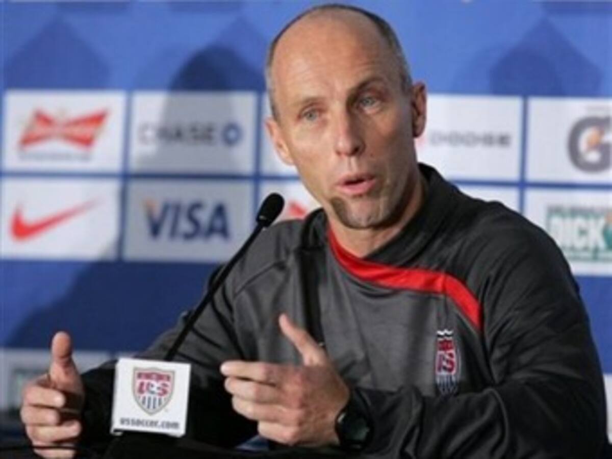 Despiden a Bob Bradley como entrenador de la selección de Estados Unidos