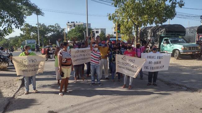 Plantón de la comunidad del barrio Buenos Aires