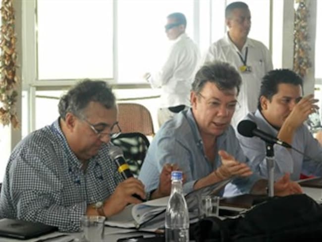 Santos anuncia que Colombia alcanzará equilibrio fiscal en 2013