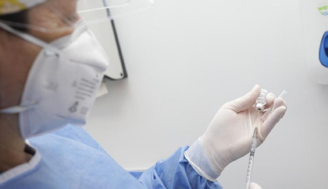 En la ciudad se han aplicado 40.395 dosis de Sinovac, 21.721 de Pfizer y 4.199 de AstraZeneca