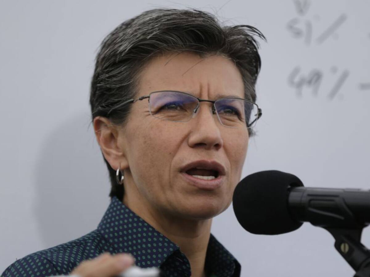 “Esas voces groseras y machistas no representan a los taxistas”