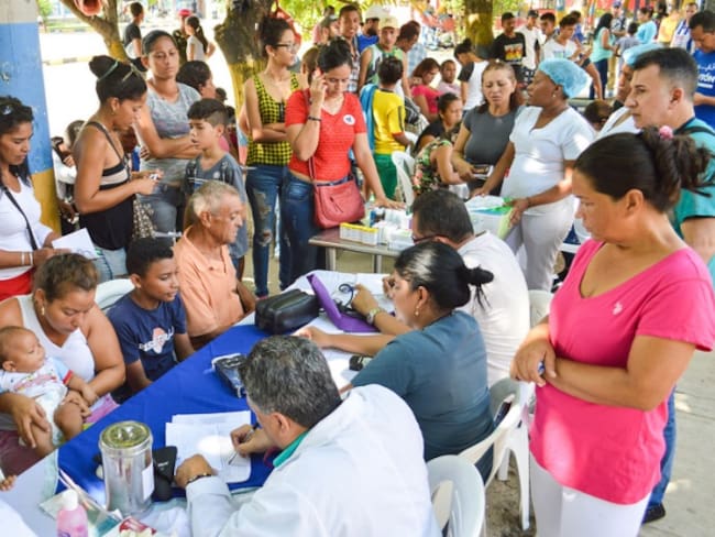 Venezolanos irregulares también deben recibir atención en salud: Corte