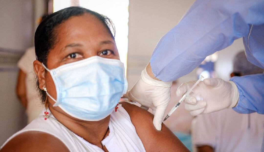 La vacunación en la zona insular de Cartagena alcanza un 67.5% de avance en 10 días