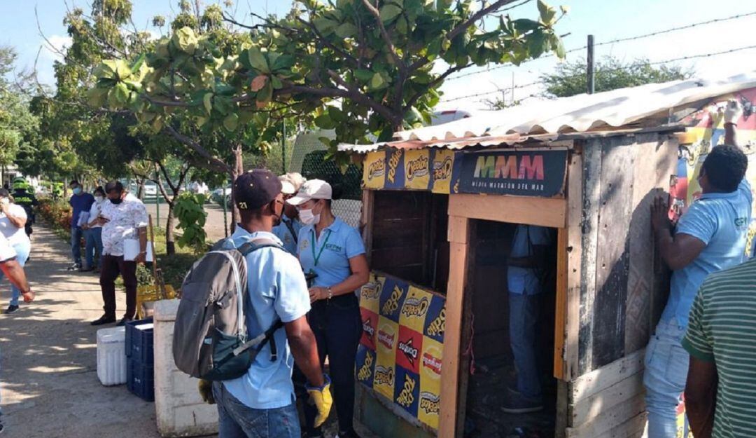 Un quiosco invadía de manera indebida una zona de uso público