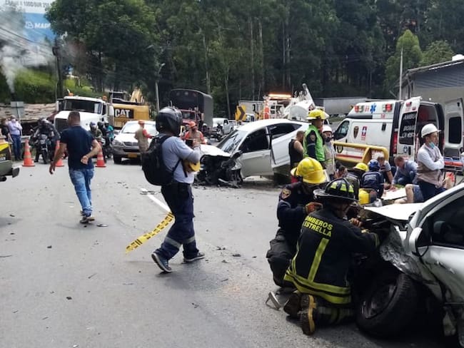 Cinco personas heridas dejó un accidente de tránsito en Valle de Aburra