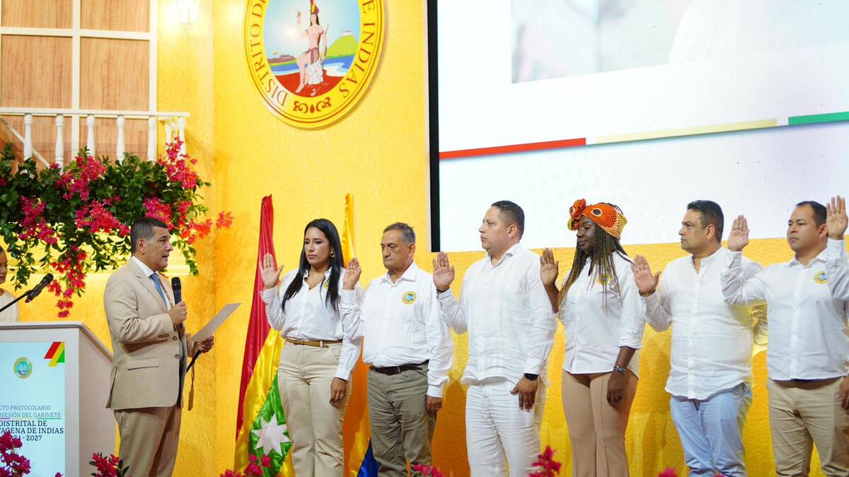 Nuevo gabinete distrital tomó juramento en el Palacio de La Proclamación
