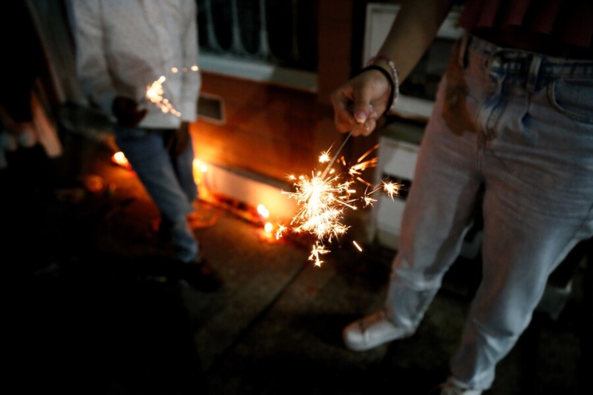 Celebración del día de velitas y de la virgen María al sur de la ciudad. (Colprensa - Lina Gasca)