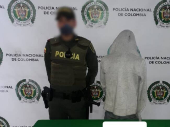 Capturan a hombre que agredió con una botella a un taxista por hurtarle