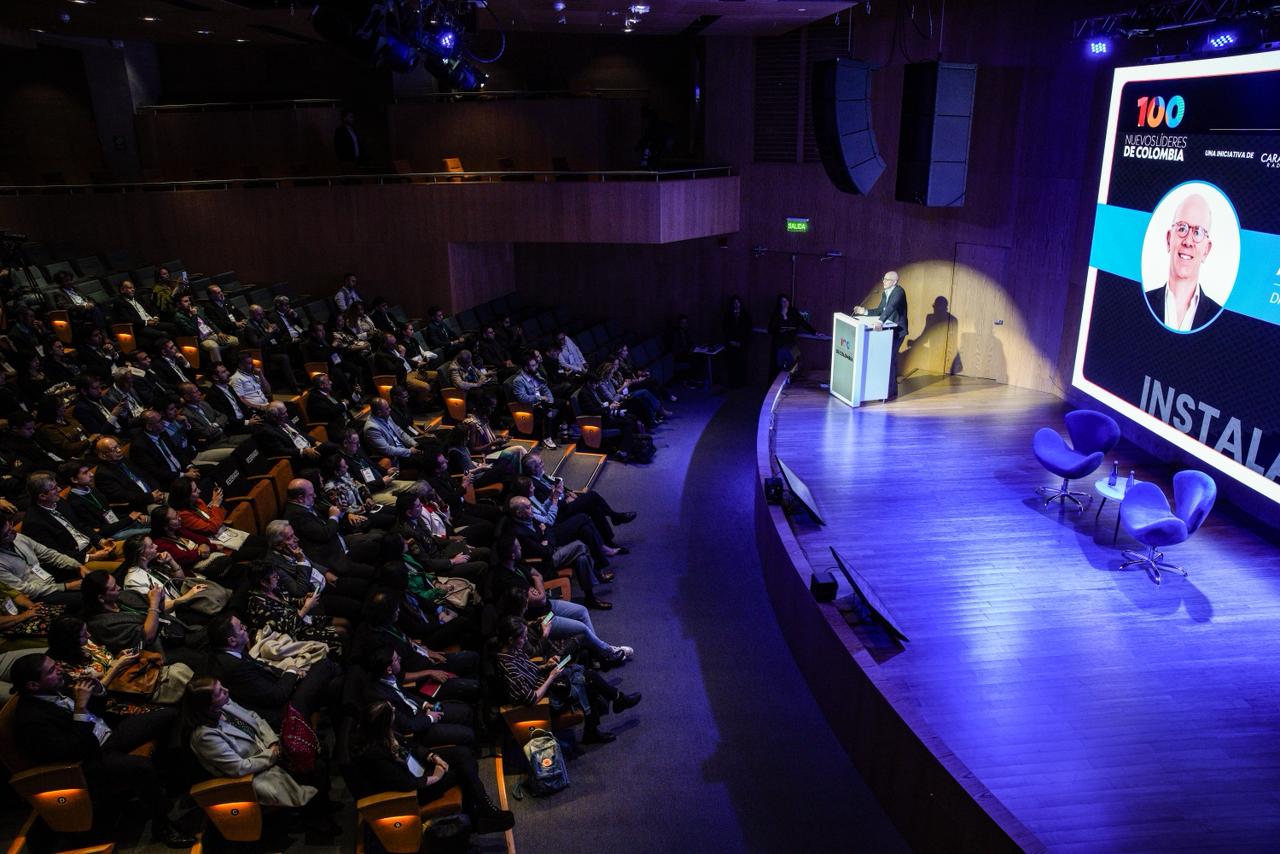 La tercera edición de 100 Nuevos Líderes de Colombia tuvo la presencia de grandes referentes del emprendimiento colombiano. |Foto: Caracol Radio