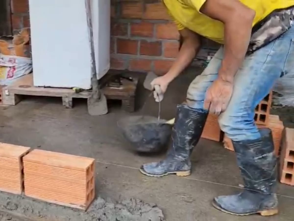 En Putumayo, Policía construye casa digna a una pareja de adultos mayores