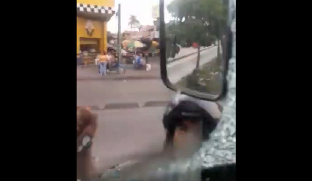 Imagen de referencia del agresor tomada del video de redes sociales