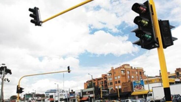 Secretaría de Movilidad declara incumplimiento del contrato para modernización de semáforos