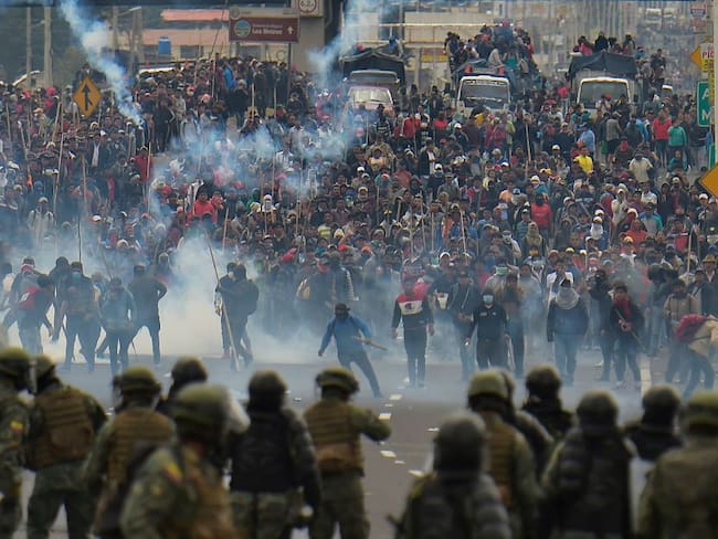 Máxima tensión por protestas indígenas contra Moreno