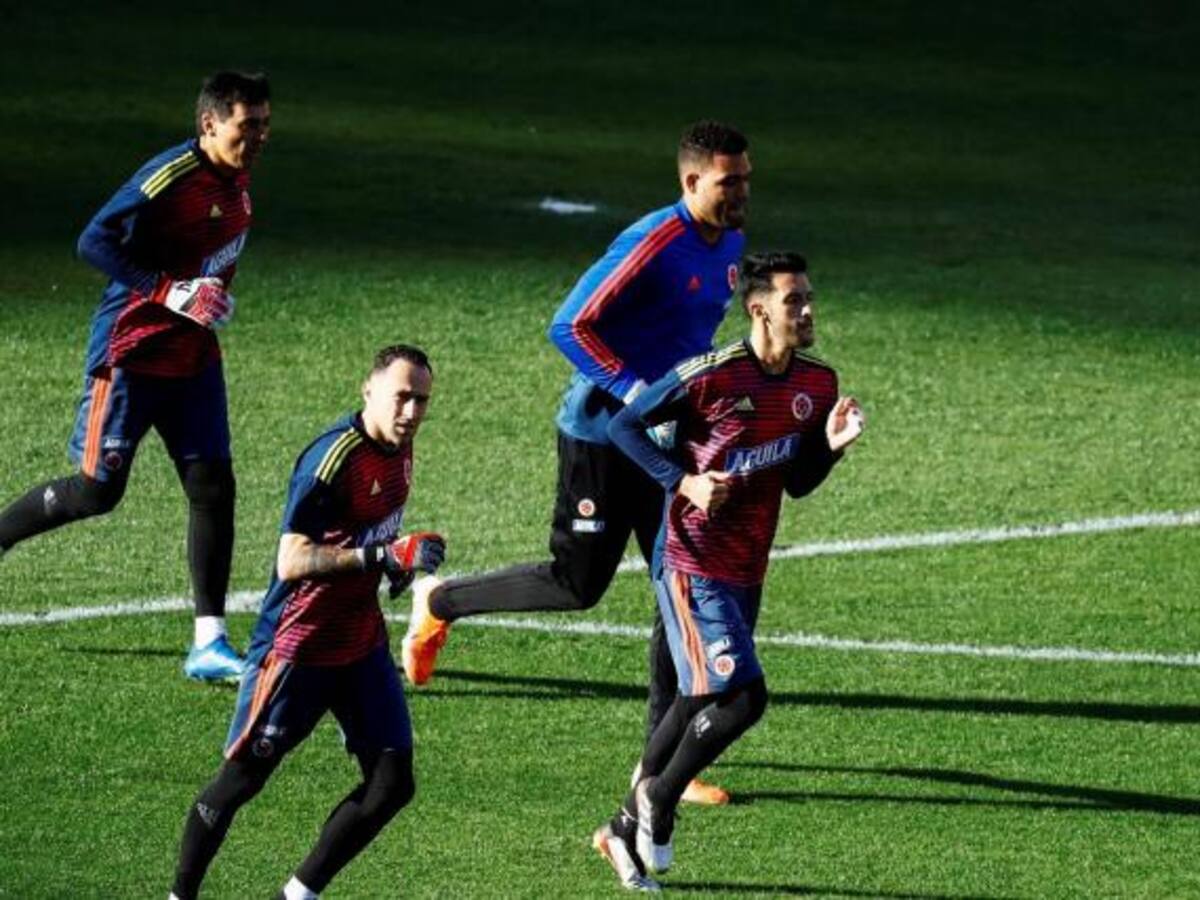 Camilo Vargas o Álvaro Montero: ¿quién debe ser titular ante Venezuela en Eliminatorias?