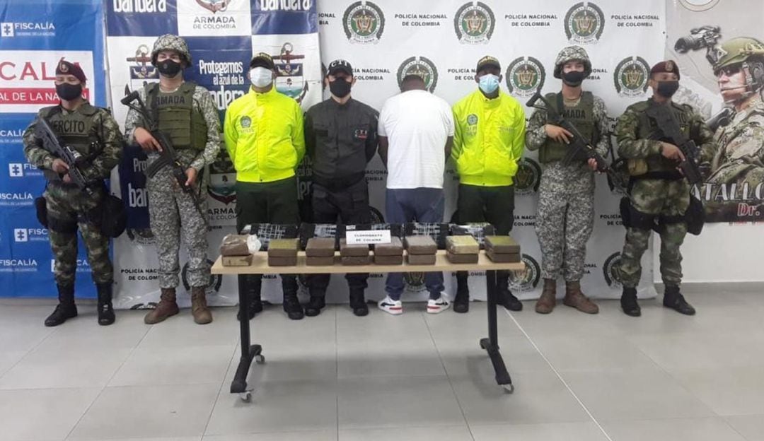 Incautan cargamente de cocaína 