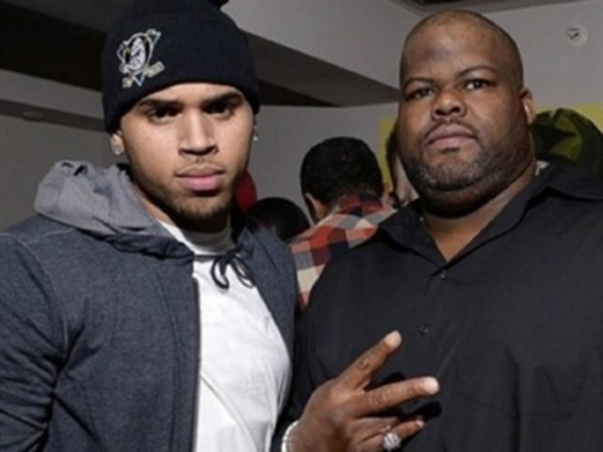 Chris Brown pelea con su guardaespaldas en un avión