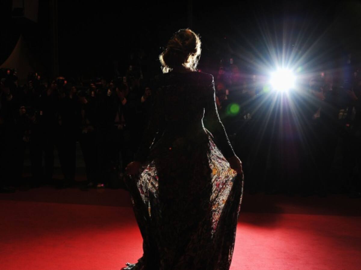 Descubra cuál actriz prohibió el uso de celulares en su boda