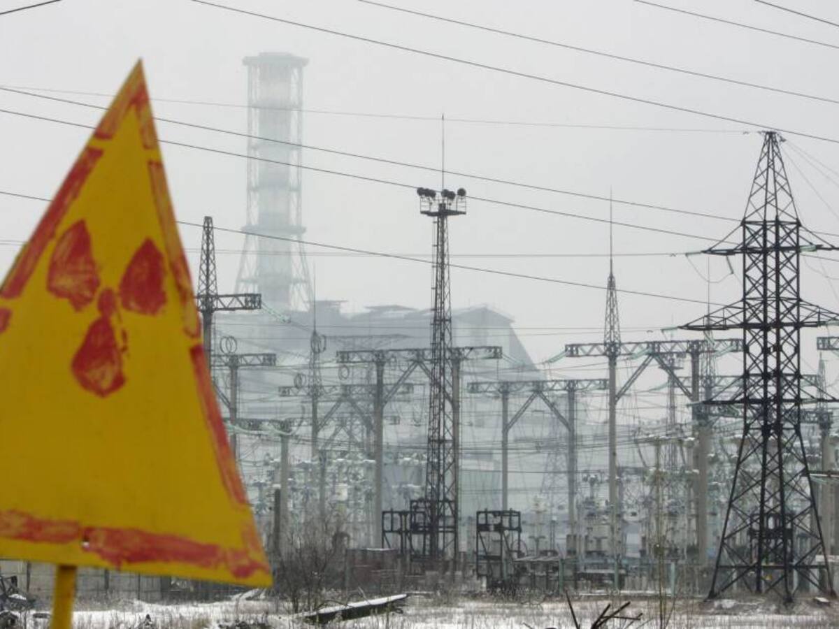 Ataque ruso en Ucrania causó incendio en la planta nuclear más grande de Europa