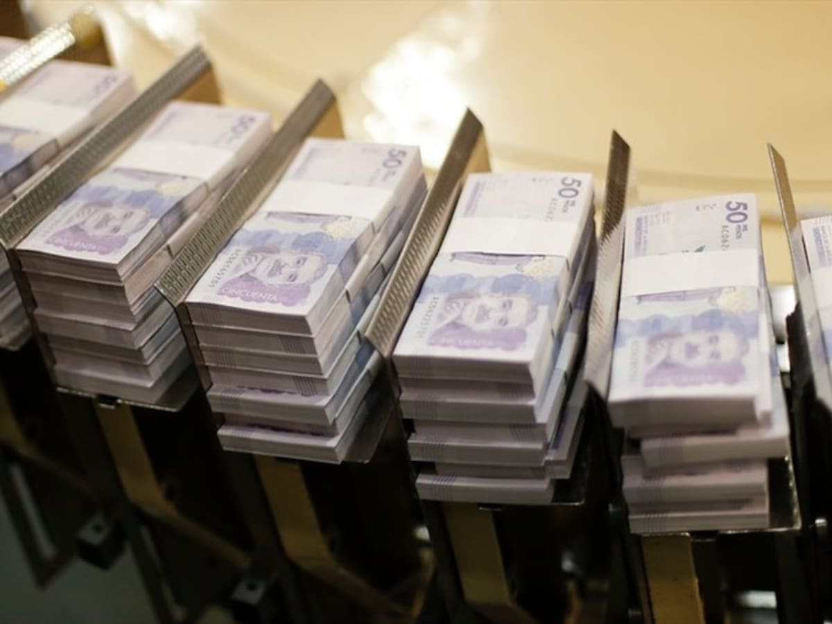 Aseguran exfuncionarios del Banco Agrario por presuntos trámites irregulares para créditos