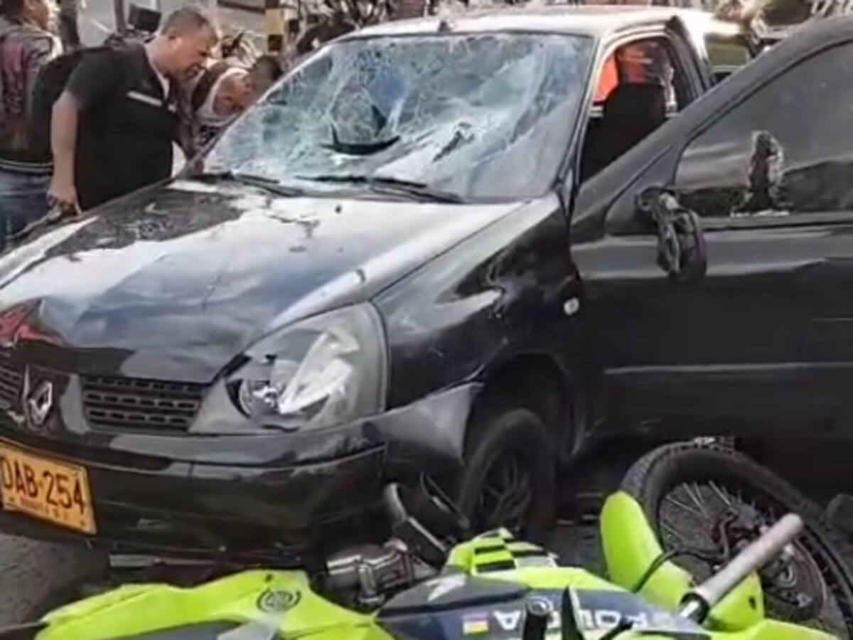 Trifulca en Pereira deja dos policías y un peatón heridos; hubo capturado y un carro destruido