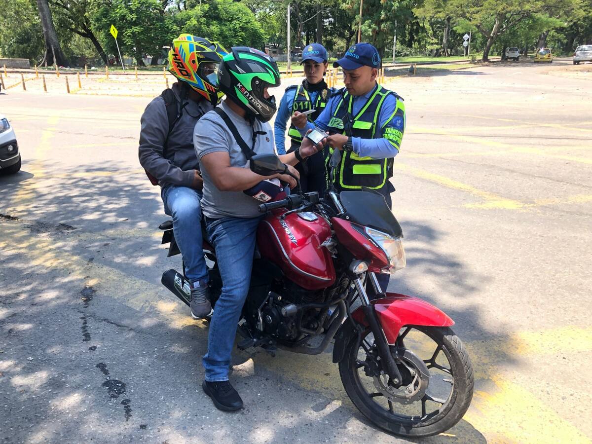 283 comparendos se aplicaron en el Día sin Carro y Moto en Neiva