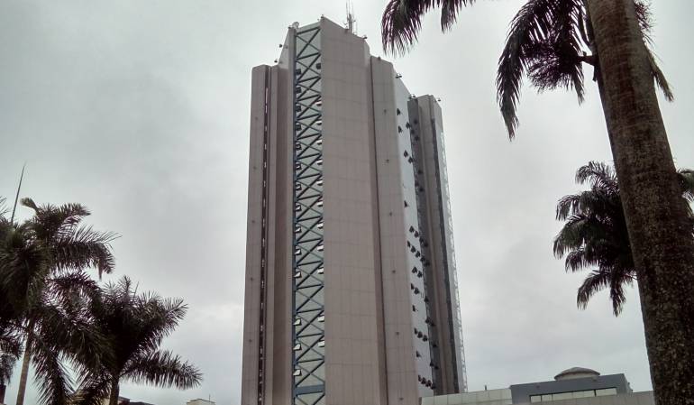 Quindío Desde las 5:20AM hasta las 9:00AM Toda la información local en Caracol Radio 