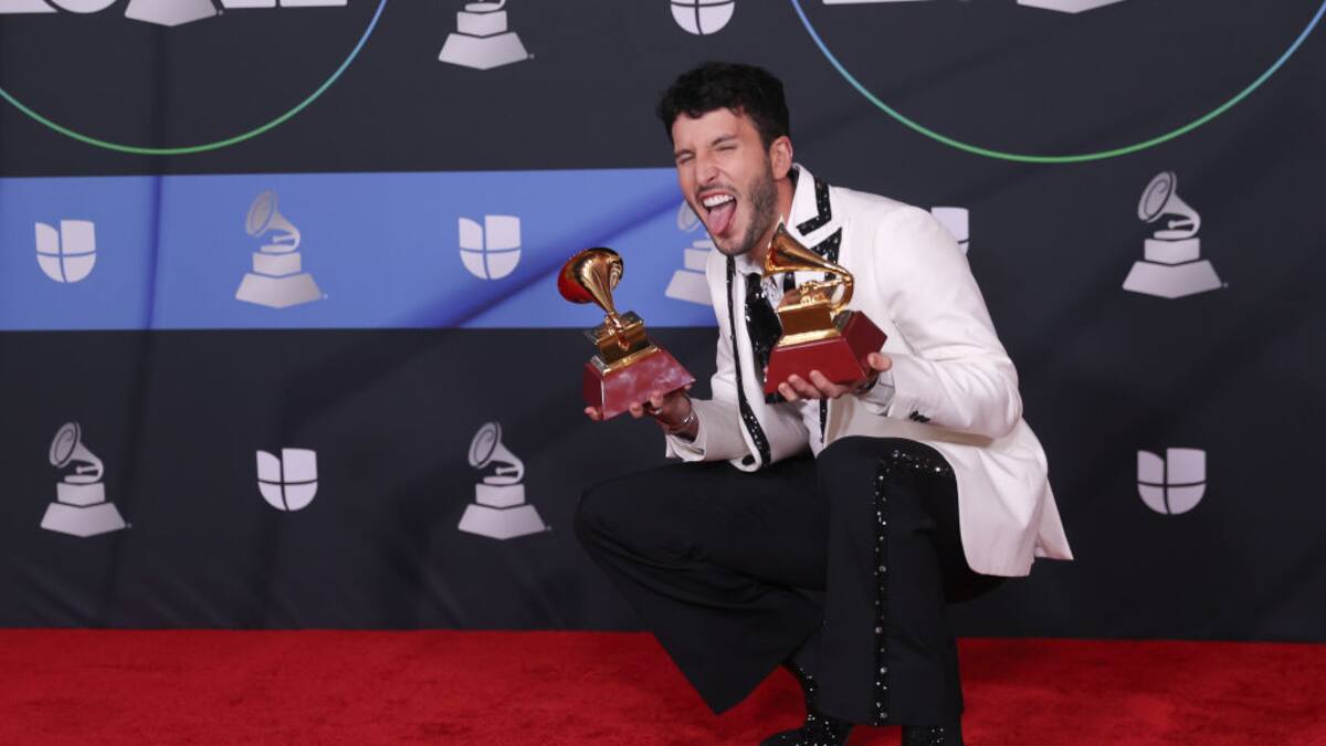 Carlos Vives, Sebastián Yatra y Jean Carlos Centeno triunfan en los Latin Grammy
