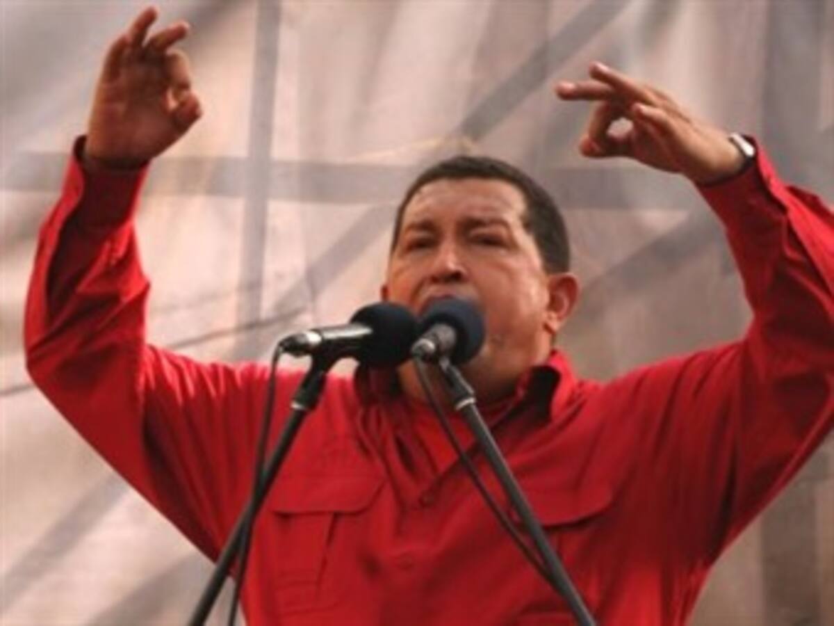Hugo Chávez no vendrá a la posesión de Juan Manuel Santos