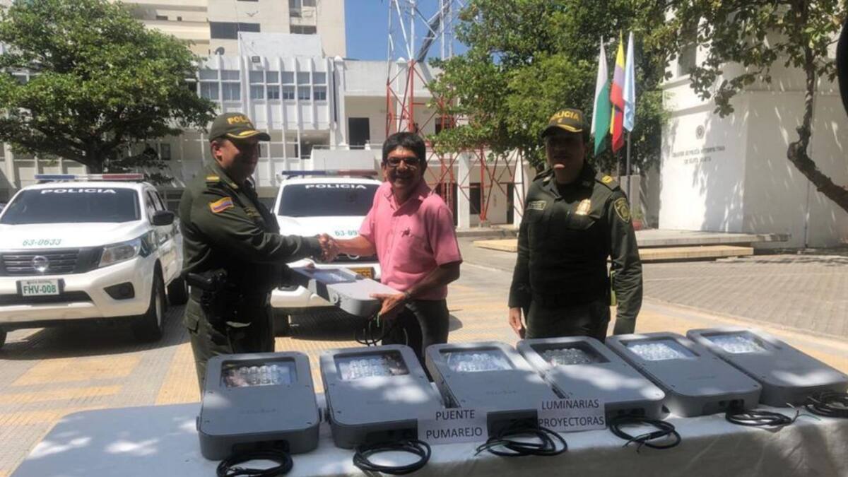 Policía de Santa Marta recupera elementos hurtados del Puente Pumarejo