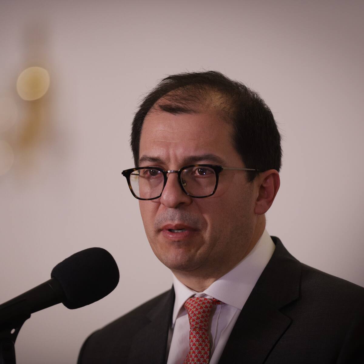 “Ley de sometimiento es un proyecto para premiar a los criminales del país”: Francisco Barbosa